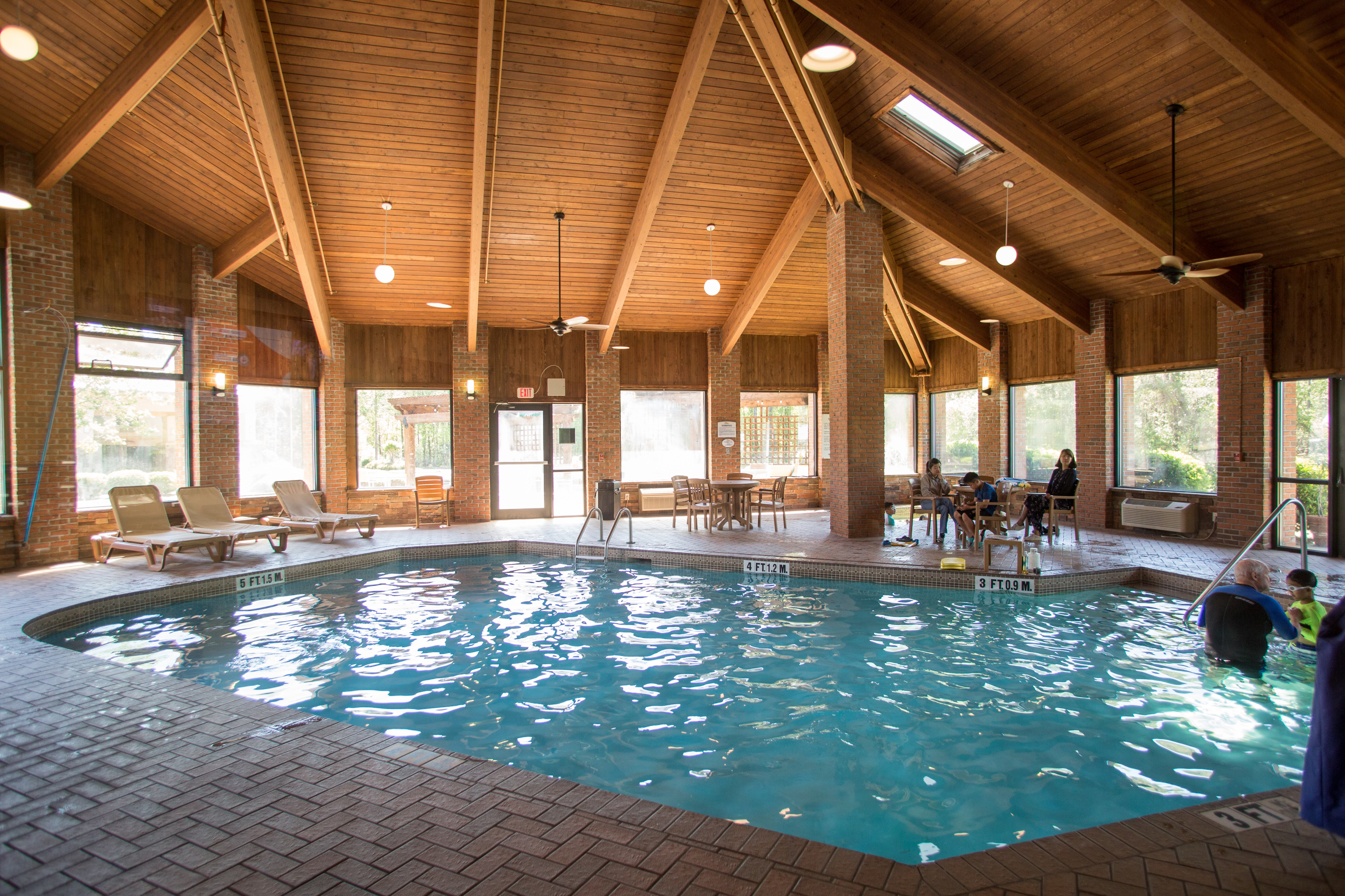 baymont-inn-lagrange-indoor-pool-hotel