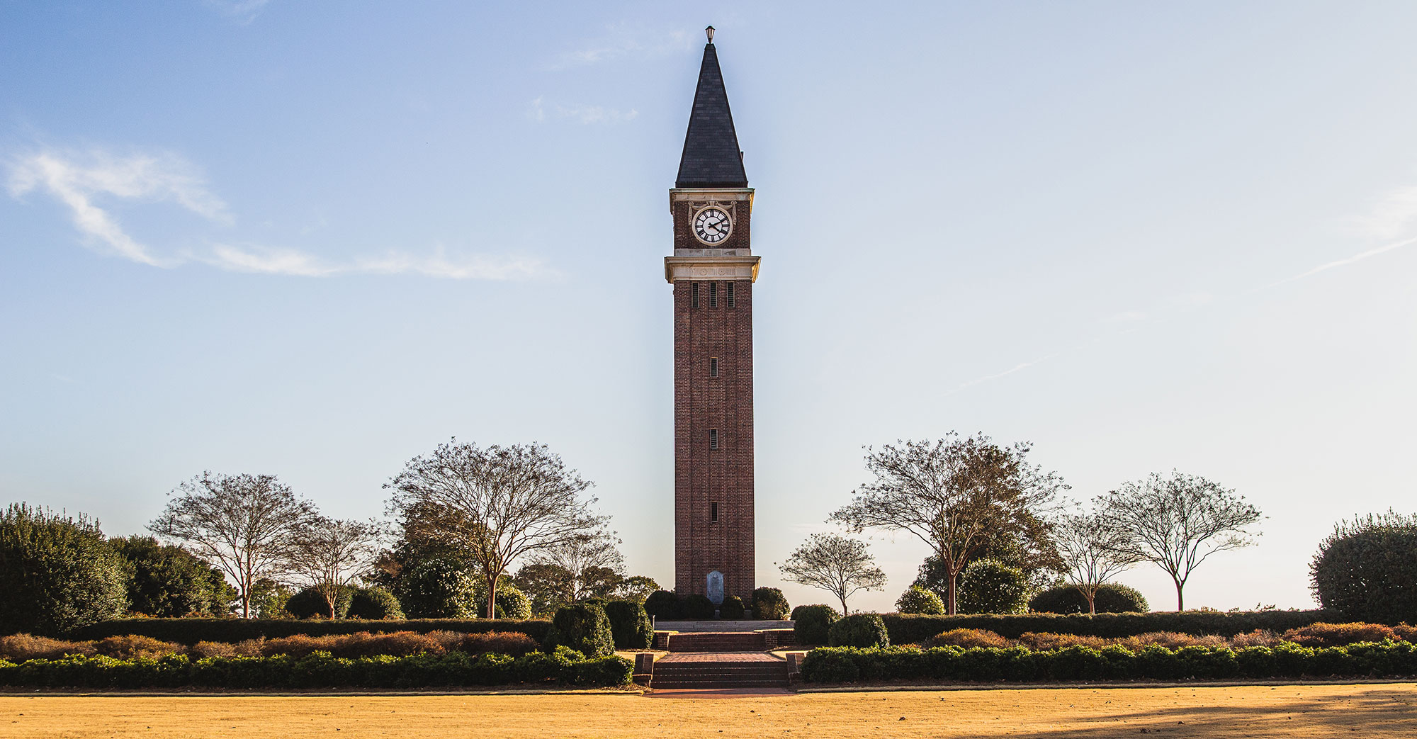 Callaway-memorial-Tower-monument-lagrange-hillside