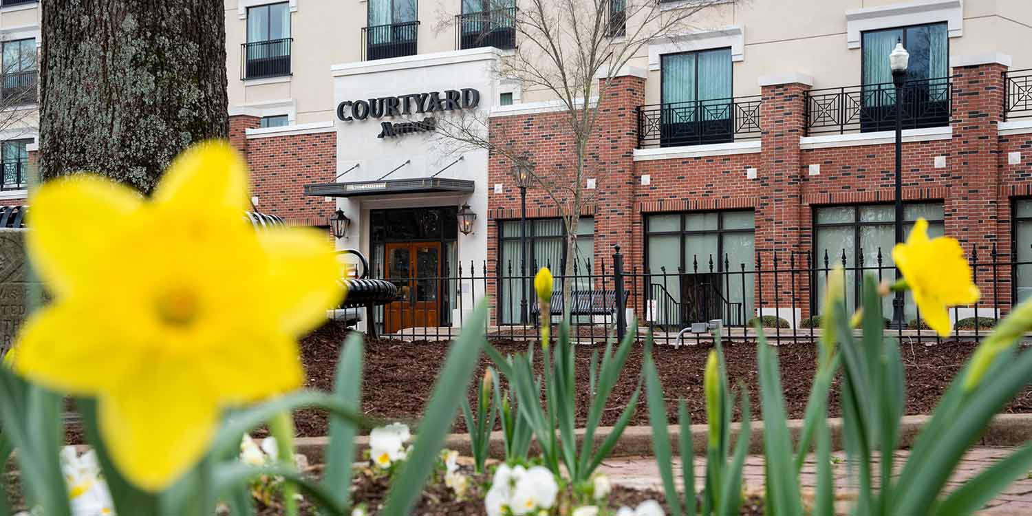 courtyard-marriott-1500x750-visit-lagrange